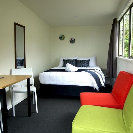Takapuna Beach Holiday Park オークランド エクステリア 写真