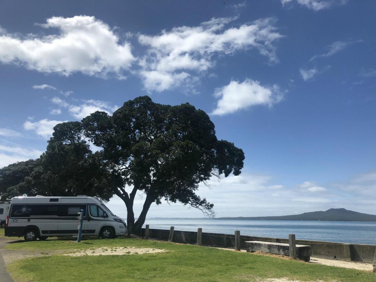 Takapuna Beach Holiday Park オークランド エクステリア 写真